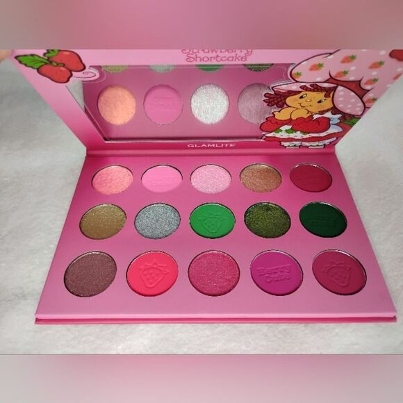 Glamlite X Strawberry Shortcake Palette - Picture 2 of 3